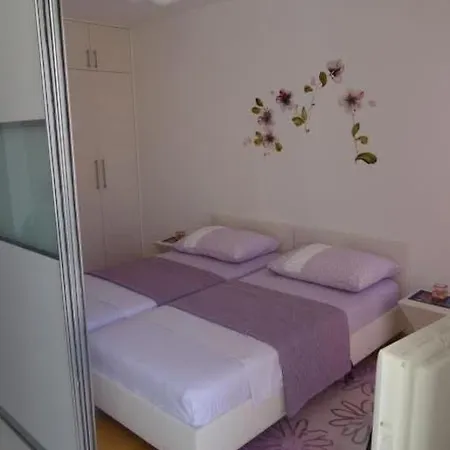 Mit Blick Auf Wasser By Interhome Apartment Split